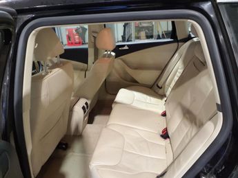 Volkswagen Passat 2.0 TDI BlueMotion Tech Highline Euro 5 (s/s) 5dr