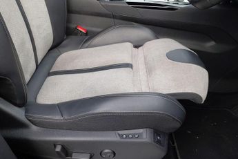 Peugeot 3008 1.6 13.2kWh GT Premium e-EAT Euro 6 (s/s) 5dr