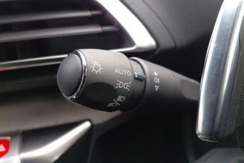 Peugeot 3008 1.6 13.2kWh GT Premium e-EAT Euro 6 (s/s) 5dr