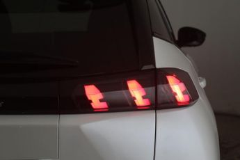 Peugeot E-2008 50kWh GT Premium Auto 5dr (7kW Charger)