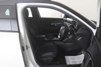 Peugeot E-2008 50kWh GT Premium Auto 5dr (7kW Charger)
