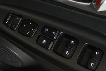 Hyundai KONA 39kWh Premium Auto 5dr (10.5kW Charger)