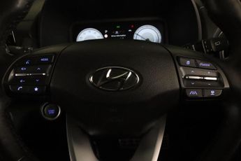 Hyundai KONA 39kWh Premium Auto 5dr (10.5kW Charger)