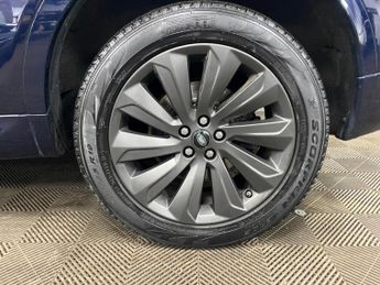Land Rover Discovery Sport 2.0 D180 MHEV R-Dynamic SE Auto 4WD Euro 6 (s/s) 5dr