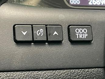 Lexus ES 2.5 300h Premium Edition Saloon 4dr Petrol Hybrid E-CVT Euro 6 (