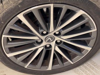 Lexus ES 2.5 300h Premium Edition Saloon 4dr Petrol Hybrid E-CVT Euro 6 (