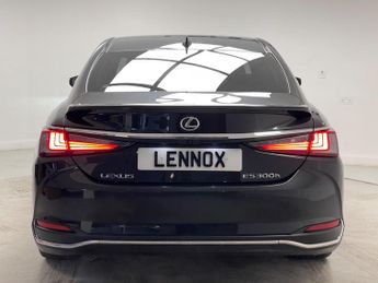 Lexus ES 2.5 300h Premium Edition Saloon 4dr Petrol Hybrid E-CVT Euro 6 (