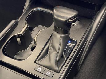 Lexus ES 2.5 300h Premium Edition Saloon 4dr Petrol Hybrid E-CVT Euro 6 (