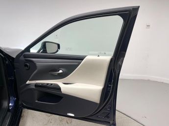 Lexus ES 2.5 300h Premium Edition Saloon 4dr Petrol Hybrid E-CVT Euro 6 (