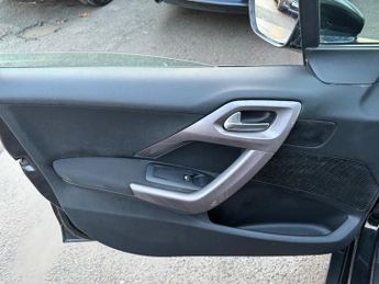 Peugeot 2008 1.6 e-HDi Active EGC Euro 5 (s/s) 5dr