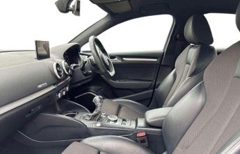 Audi A3 1.5 TFSI CoD 35 S line S Tronic Euro 6 (s/s) 4dr