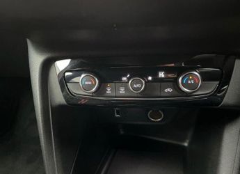 Vauxhall Corsa Electric 50kWh SRi Nav Premium Auto 5dr (7.4Kw Charger)