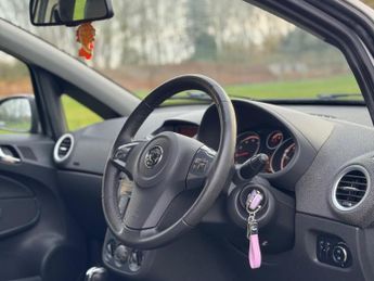 Vauxhall Corsa 1.4 16V SE Auto Euro 5 3dr