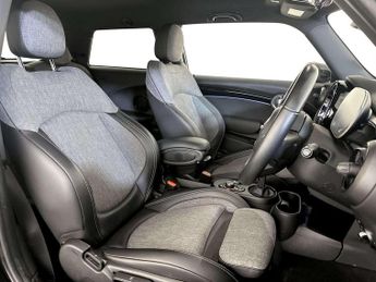 MINI Electric Hatch Cooper SE 32.6kWh Level 2 Hatchback 3dr Electric Auto (184 ps)