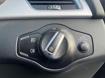 Audi A4 Avant 2.0 TDI SE Technik Multitronic Euro 5 (s/s) 5dr