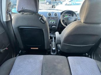 Ford Fusion 1.6 Zetec 5dr