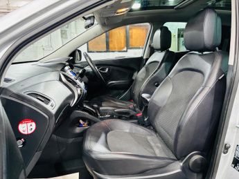 Hyundai ix35 2.0 CRDi Premium Auto 4WD Euro 5 5dr