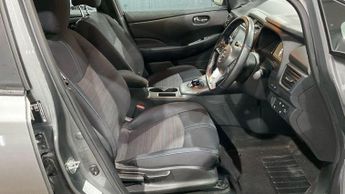 Nissan Leaf 40kWh Acenta Auto 5dr