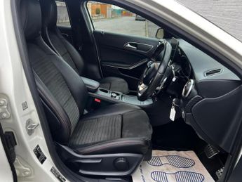 Mercedes-Benz A Class 2.1 A200d AMG Line (Premium) 7G-DCT Euro 6 (s/s) 5dr