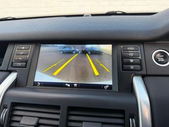 Land Rover Discovery Sport 2.0 TD4 HSE Black Auto 4WD Euro 6 (s/s) 5dr