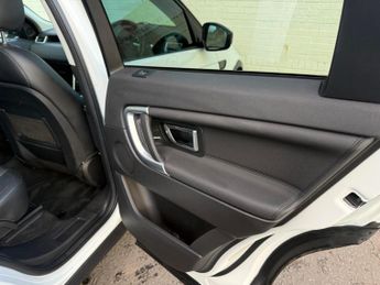 Land Rover Discovery Sport 2.0 TD4 HSE Black Auto 4WD Euro 6 (s/s) 5dr