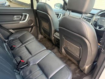 Land Rover Discovery Sport 2.0 TD4 HSE Black Auto 4WD Euro 6 (s/s) 5dr