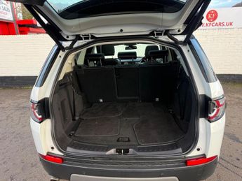 Land Rover Discovery Sport 2.0 TD4 HSE Black Auto 4WD Euro 6 (s/s) 5dr