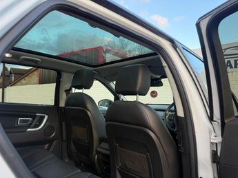 Land Rover Discovery Sport 2.0 TD4 HSE Black Auto 4WD Euro 6 (s/s) 5dr