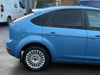 Ford Focus 2.0 Titanium 5dr