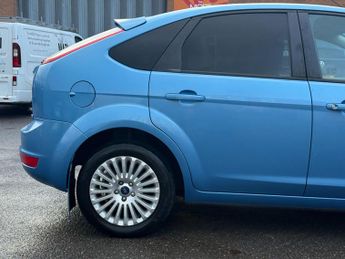 Ford Focus 2.0 Titanium 5dr