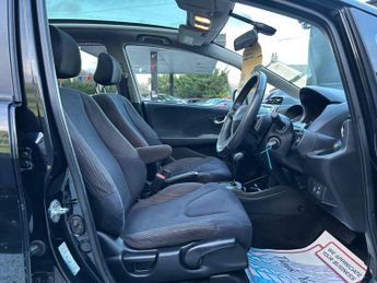 Honda Jazz 1.4 i-VTEC EX Hatchback 5dr Petrol CVT Euro 5 (99 ps)