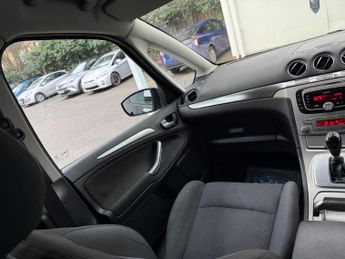 Ford S-Max 2.3 Titanium 5dr