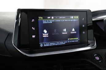 Peugeot E-2008 50kWh Allure Premium Auto 5dr