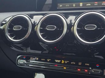 Mercedes-Benz A Class 1.3 A200 AMG Line 7G-DCT Euro 6 (s/s) 5dr