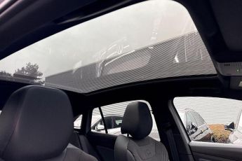 Volkswagen ID.5 Pro 77kWh Style Auto 5dr