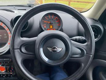 MINI Countryman 2.0 Cooper D SUV 5dr Diesel Auto Euro 6 (112 ps)