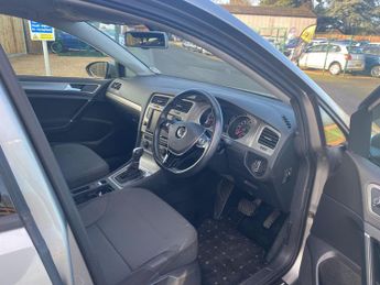 Volkswagen Golf 1.2 TSI BlueMotion Tech S Hatchback 5dr Petrol DSG Euro 5 (s/s) 