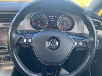 Volkswagen Golf 1.2 TSI BlueMotion Tech S Hatchback 5dr Petrol DSG Euro 5 (s/s) 