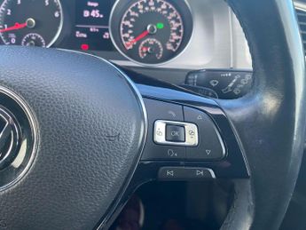 Volkswagen Golf 1.2 TSI BlueMotion Tech S Hatchback 5dr Petrol DSG Euro 5 (s/s) 