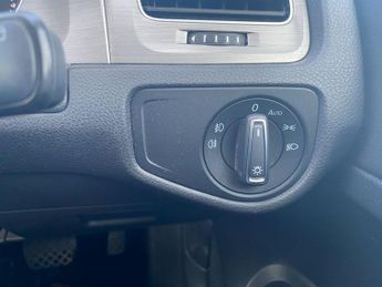 Volkswagen Golf 1.2 TSI BlueMotion Tech S Hatchback 5dr Petrol DSG Euro 5 (s/s) 