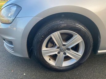 Volkswagen Golf 1.2 TSI BlueMotion Tech S Hatchback 5dr Petrol DSG Euro 5 (s/s) 