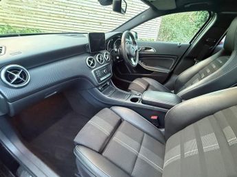 MERCEDES-BENZ A-CLASS 1.6 A200 Sport Edition Plus Hatchback 5dr Petrol 7G-DCT Euro 6 (