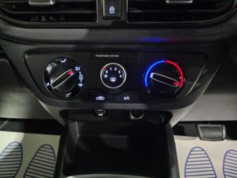 Hyundai i10 1.0 SE Connect Auto Euro 6 (s/s) 5dr