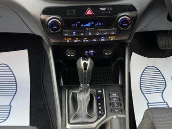 Hyundai TUCSON 1.7 CRDi Blue Drive SE Nav DCT Euro 6 (s/s) 5dr