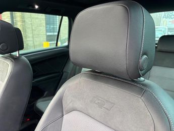 Volkswagen Tiguan 2.0 TDI R-Line DSG 4Motion Euro 6 (s/s) 5dr