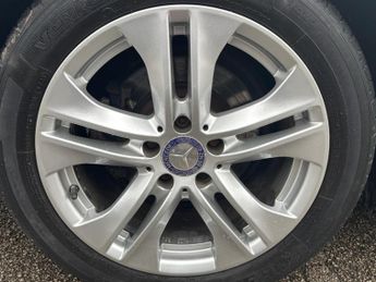 Mercedes-Benz E Class 2.1 E250 CDI BlueEfficiency Avantgarde Estate 5dr Diesel Tiptron