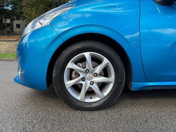 Peugeot 208 1.4 e-HDi Active EGC Euro 5 (s/s) 3dr