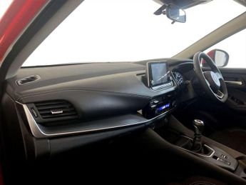 Nissan Qashqai 1.3 DIG-T MHEV Acenta Premium SUV 5dr Petrol Hybrid Manual Euro 