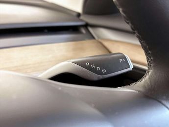 Tesla Model 3 Saloon 4dr Electric Auto RWD (241 bhp)