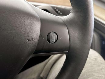 Tesla Model 3 Standard Range Plus Saloon 4dr Electric Auto RWD (241 bhp)